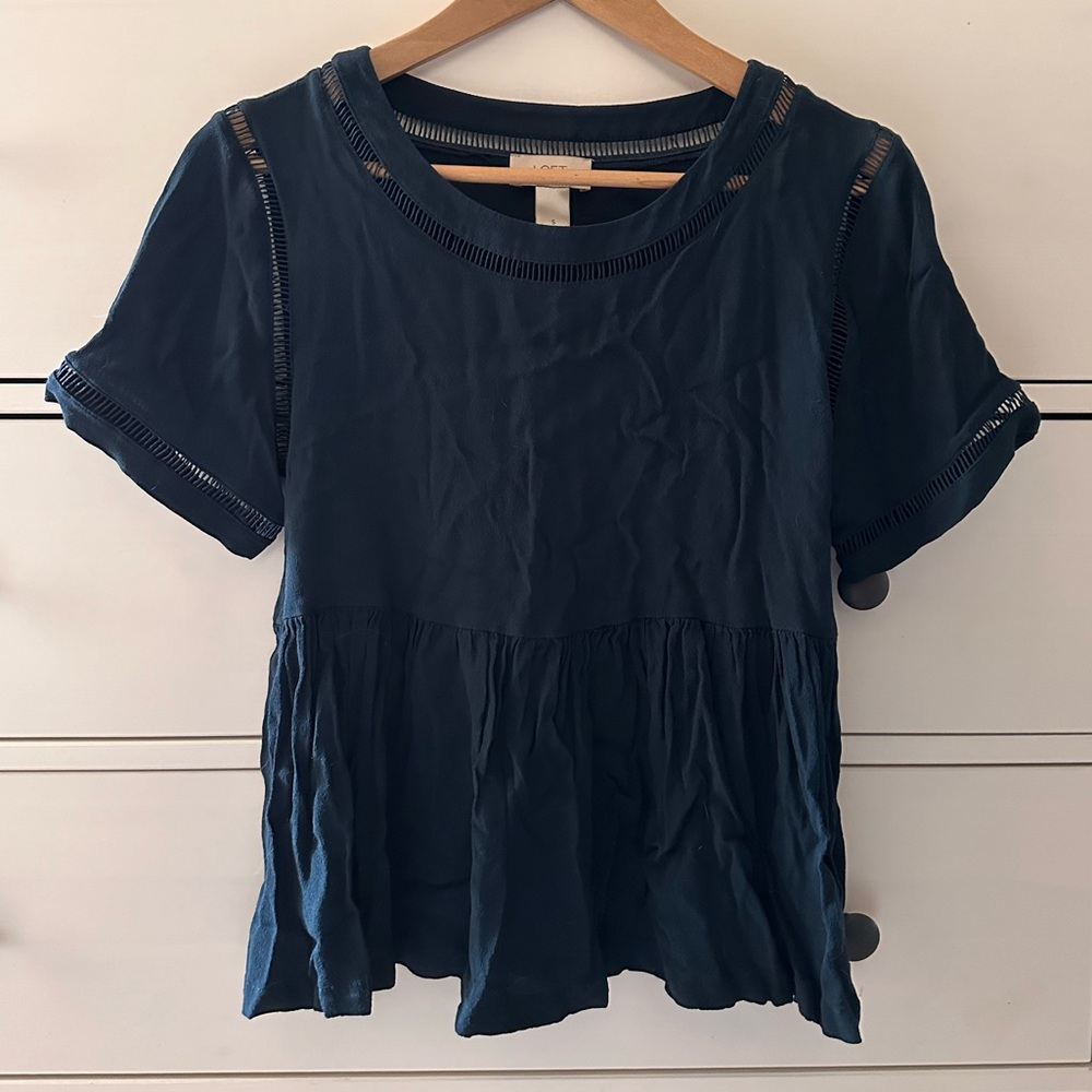 Dark green/blue top. Light wear. Great work top.